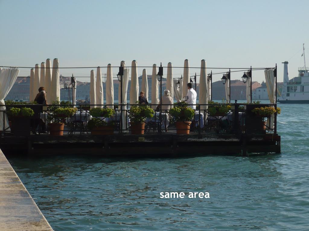 Cruise Harbor Next 4Pax, Mob Aircond, Wifi Apartment เวนิส ภายนอก รูปภาพ